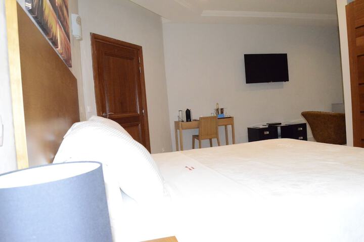 Room 12 of 69