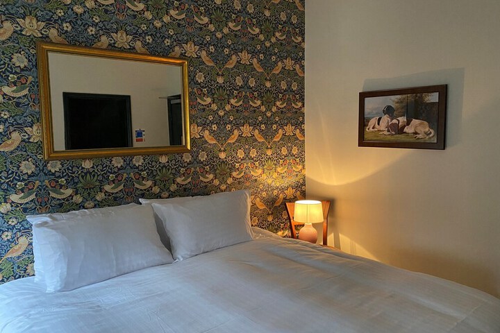 Room 2 of 14