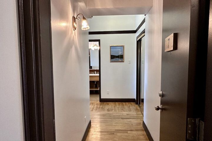 Room 35 of 81