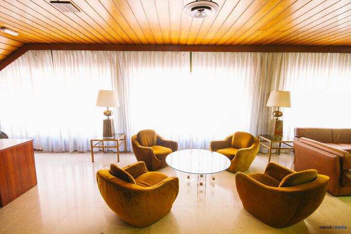 Guest Lobby