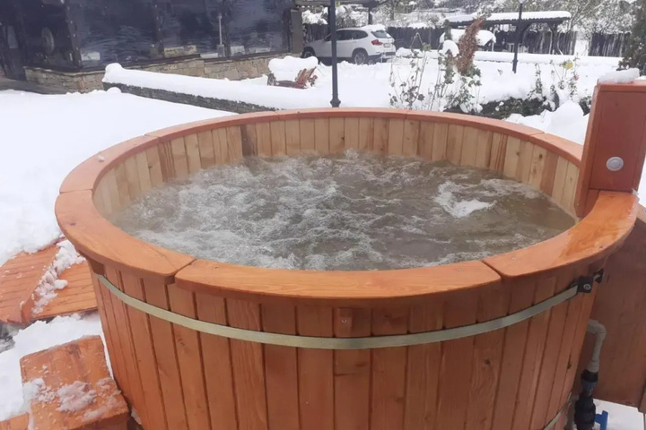 Pool 12 of 22