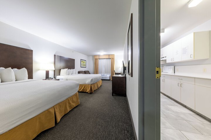 Room 12 of 46