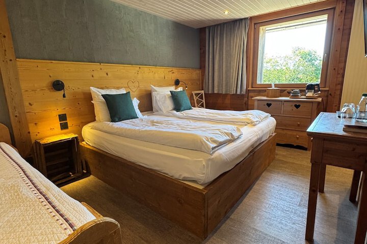 Room 25 of 112