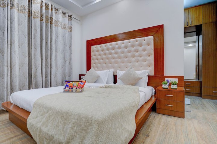 Room 9 of 39
