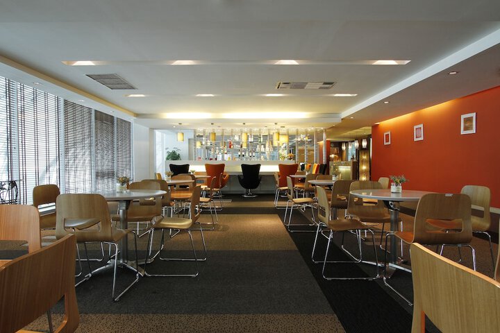 Dining Photos