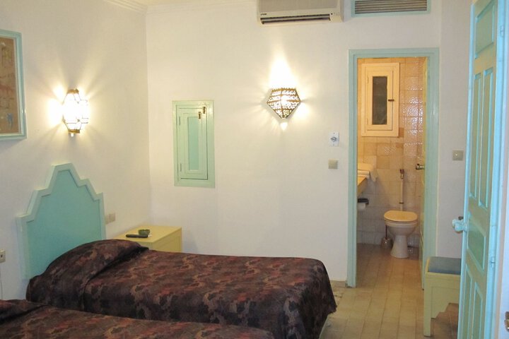 Room 14 of 43