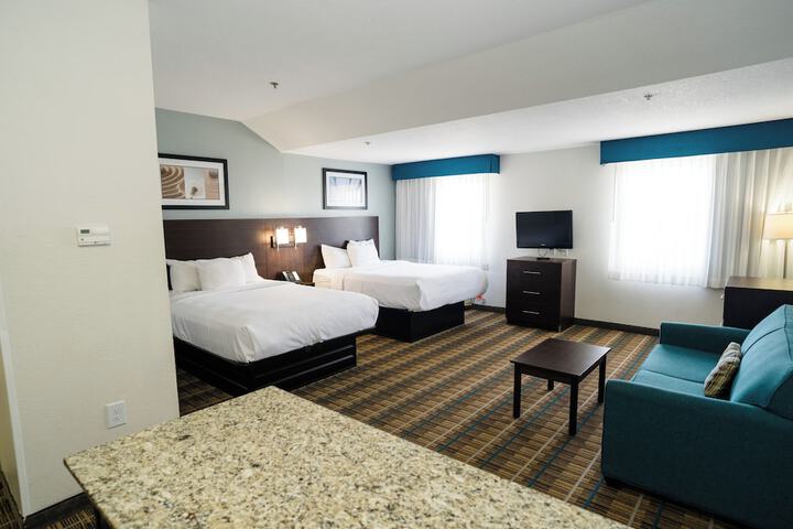 1 Queen Bed Suite (11 of 36)