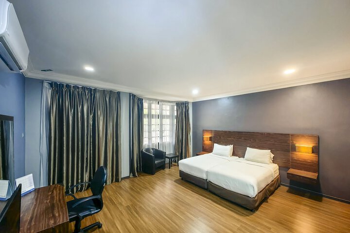 Room 11 of 71