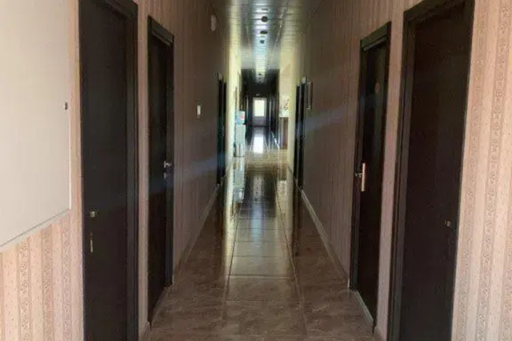 Room 11 of 40
