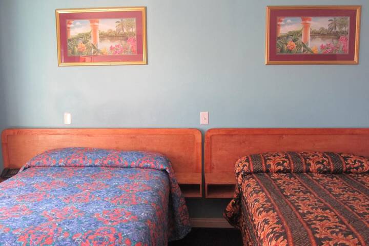 Room 10 of 26