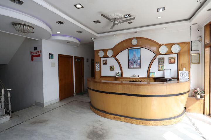 OYO 4181 Hotel Thai International