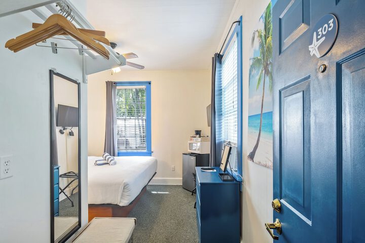 Room 18 of 62