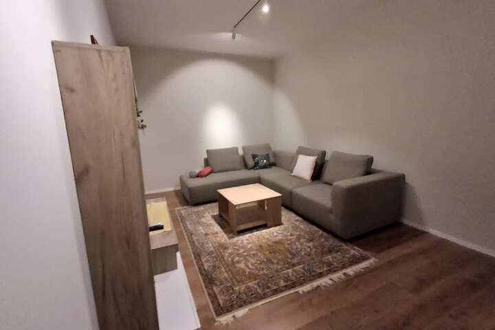 Room 12 of 19