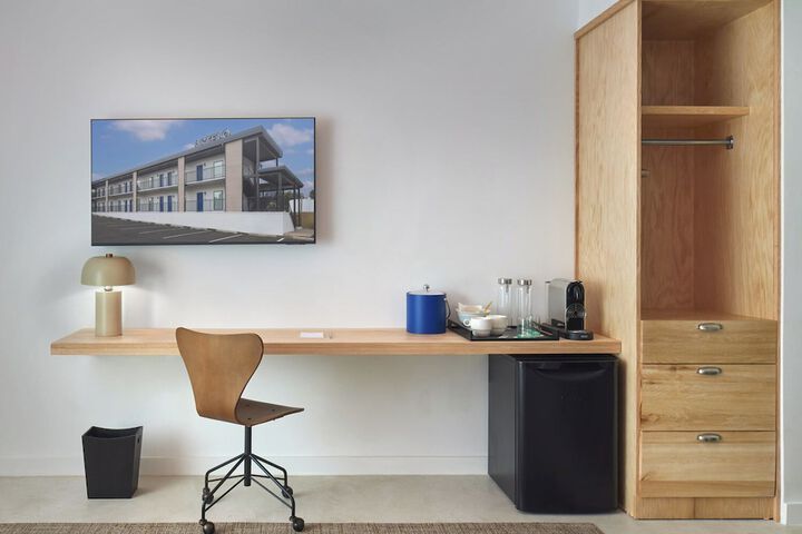Room 17 of 21