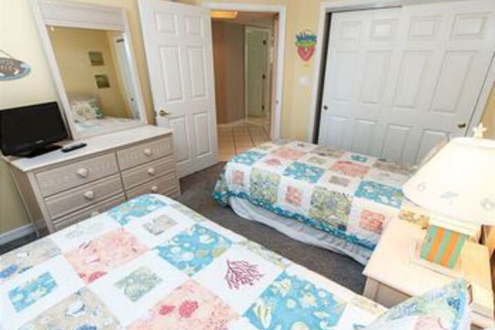 Room 17 of 46