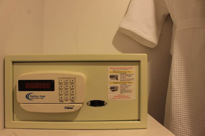 Room 38 of 62