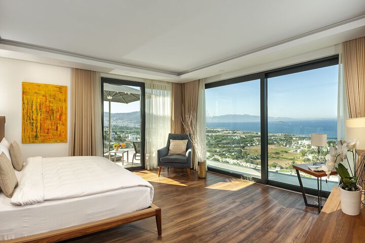 Room 10 of 67