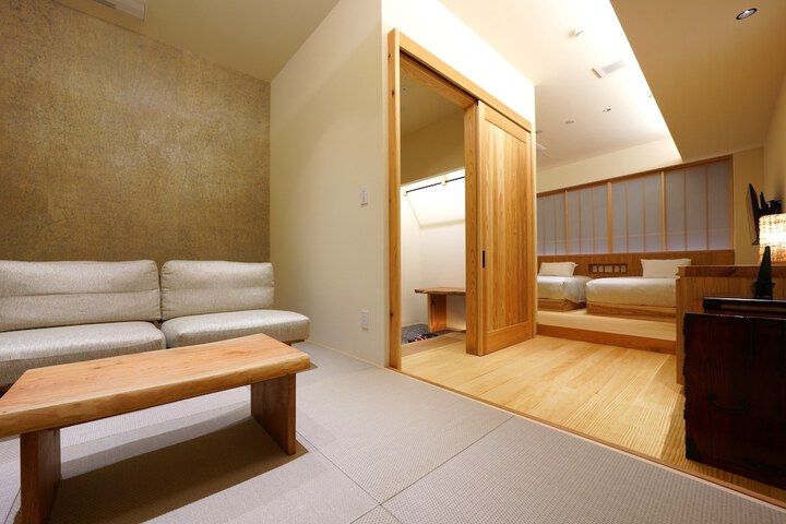 Room 18 of 70