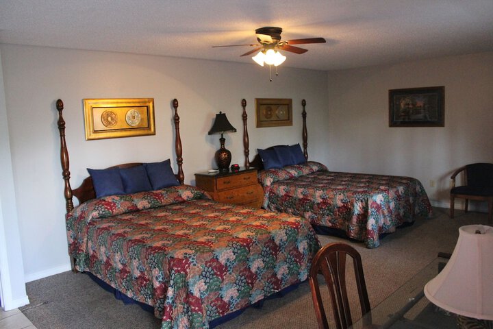 Room 42 of 219