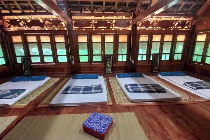 Room 2 of 18
