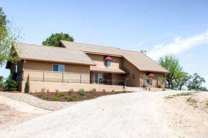 Solitude II 4 Br home by RedAwning in Paso Robles, CA