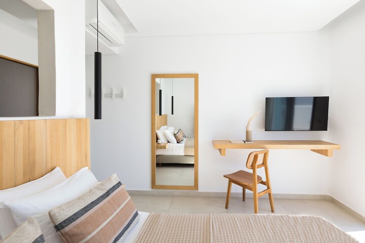 Room 36 of 294