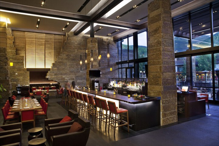 Dining 142 of 158