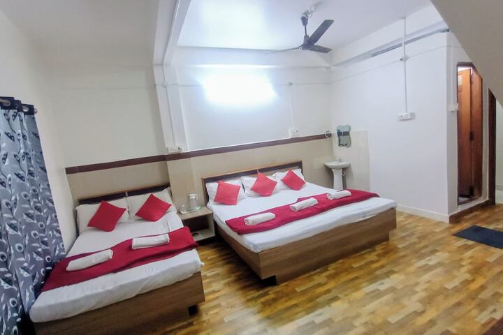 Room 12 of 31