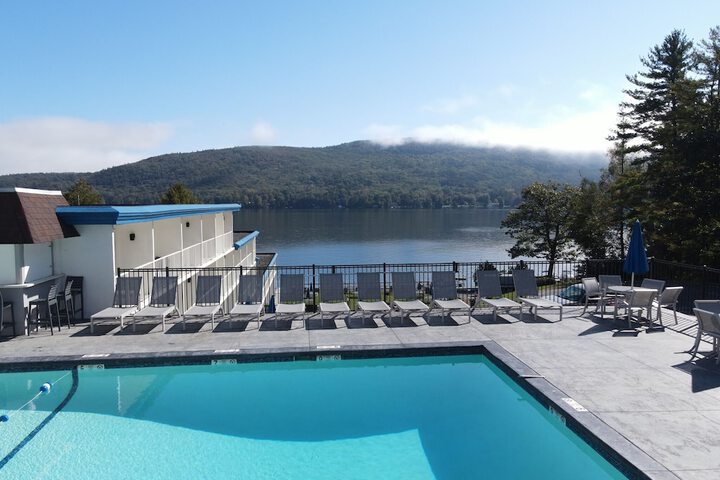 Hotel Pool