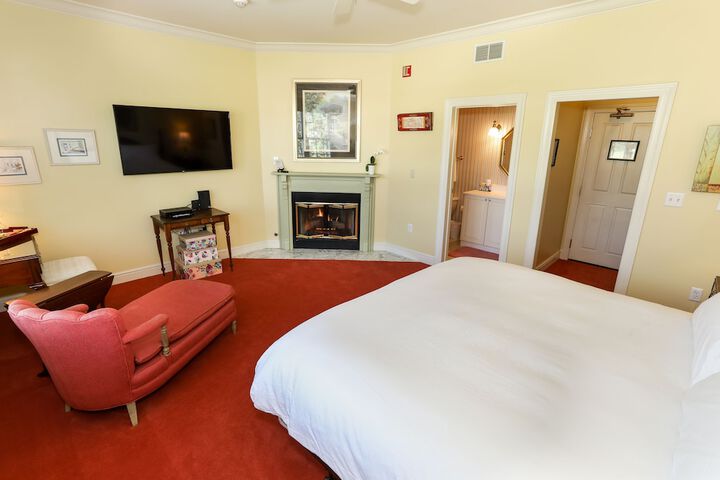 Room 9 of 51