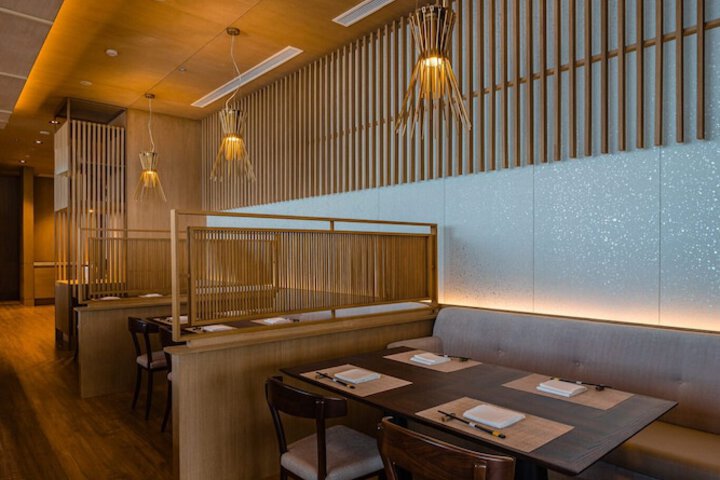 Dining 77 of 139