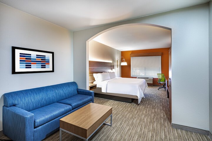 2 Queen Beds Suite Comm Accessible Tub (7 of 9)