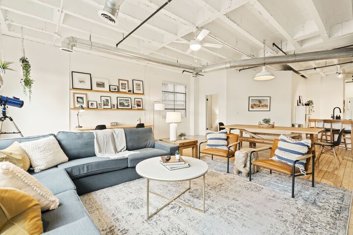 Photo of 900 Lofts
