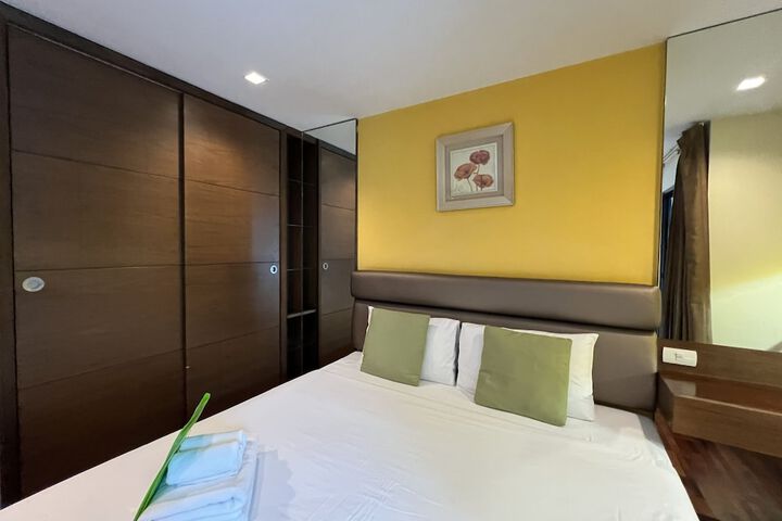 Room 12 of 62