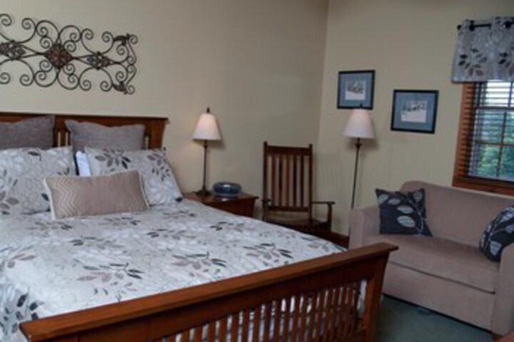 Room 16 of 22