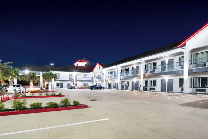 Hotel 62 of 76