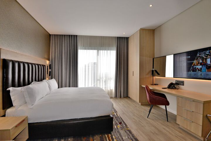 Room 26 of 87