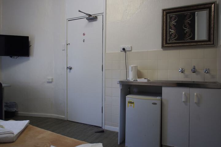 Room 13 of 52