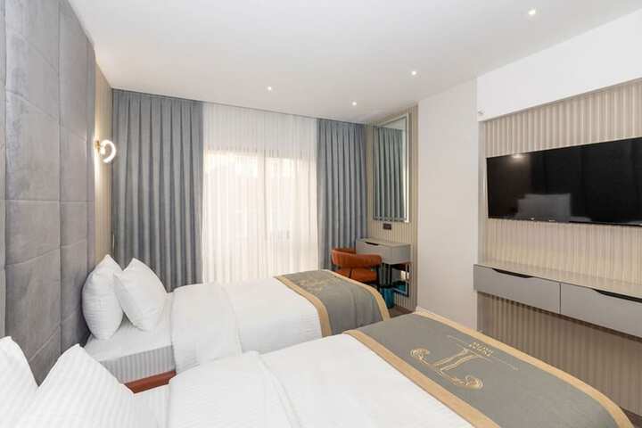 Room 20 of 74