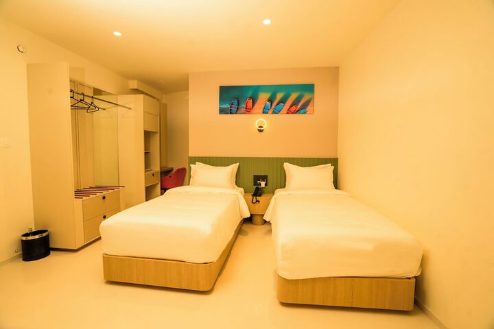 Room 9 of 72