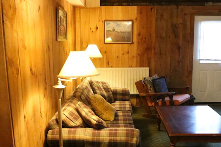 Room 111 of 165