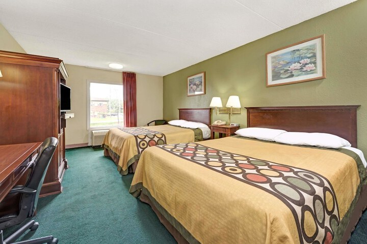 1 Double Bed Accessible Room (11 of 15)