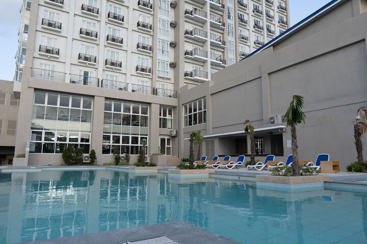 Hotel 11 of 12