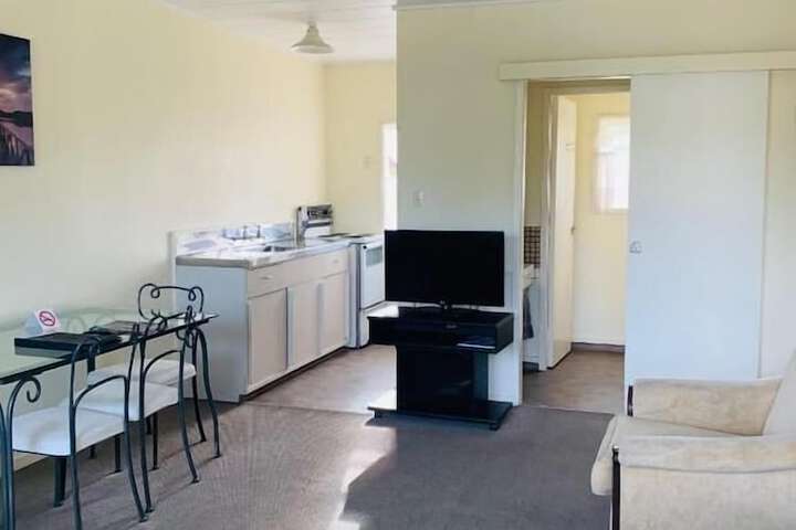 Room 17 of 27