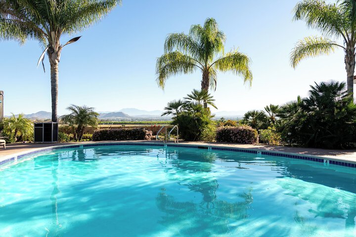 Hotel Pool