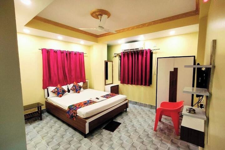 Room 3 of 21
