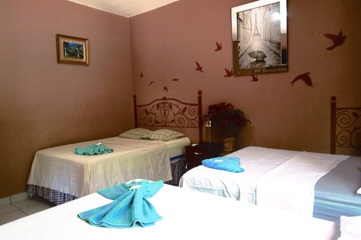 Room 6 of 31