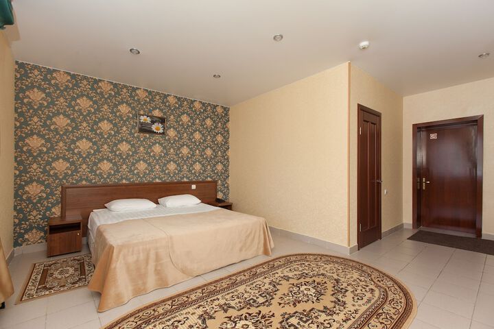 Room 6 of 45