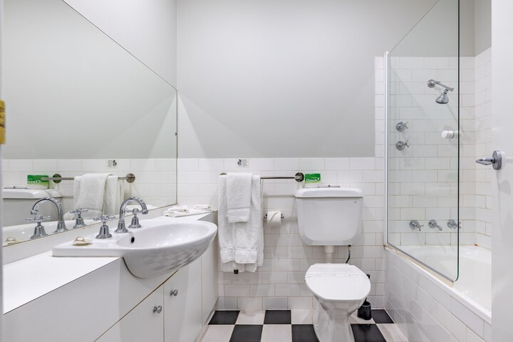 Bath Interior