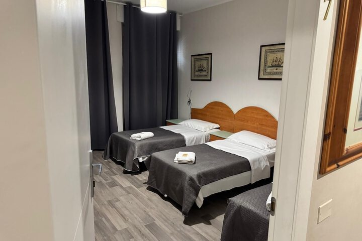 Room 17 of 43